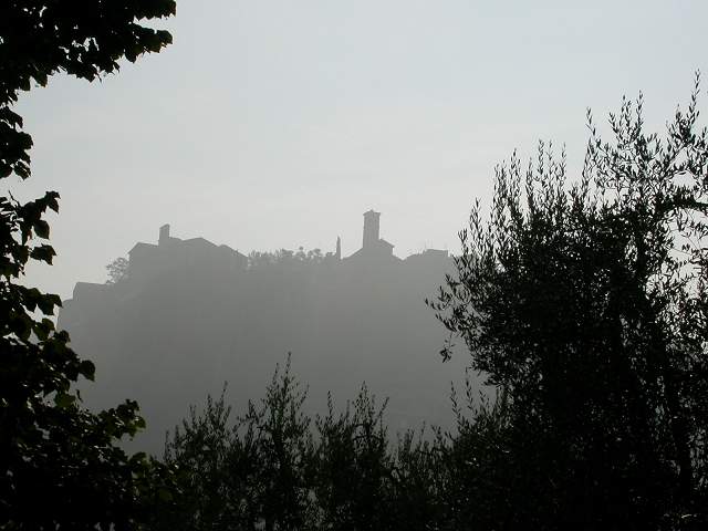 Orvieto nella nebbia